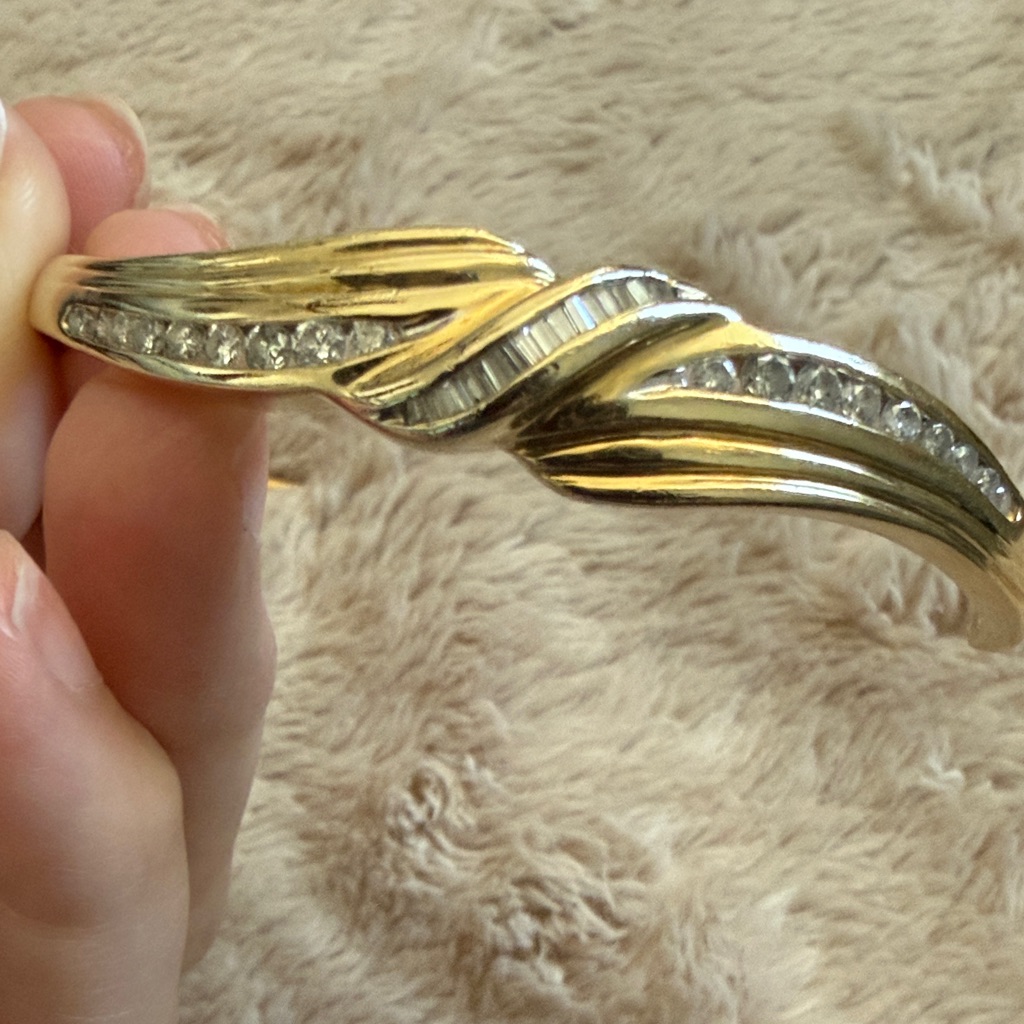 Elegant Gold 14kt  Diamonds Womens Bracelet